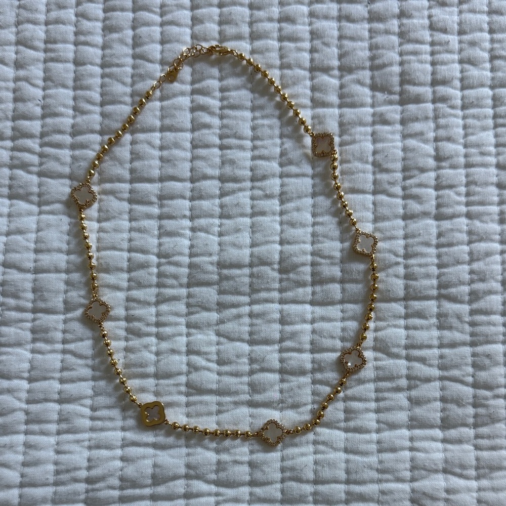 Elegant Gold Necklace
